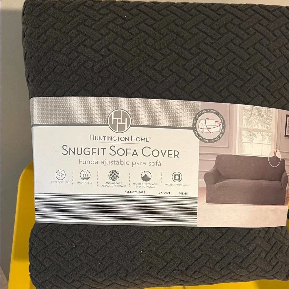 Huntington Home Black Snugfit Sofa Cover